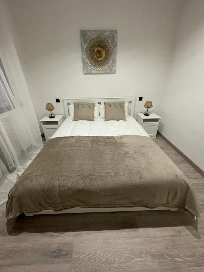 Arizonica Suites Chamartin Madrid Exterior photo